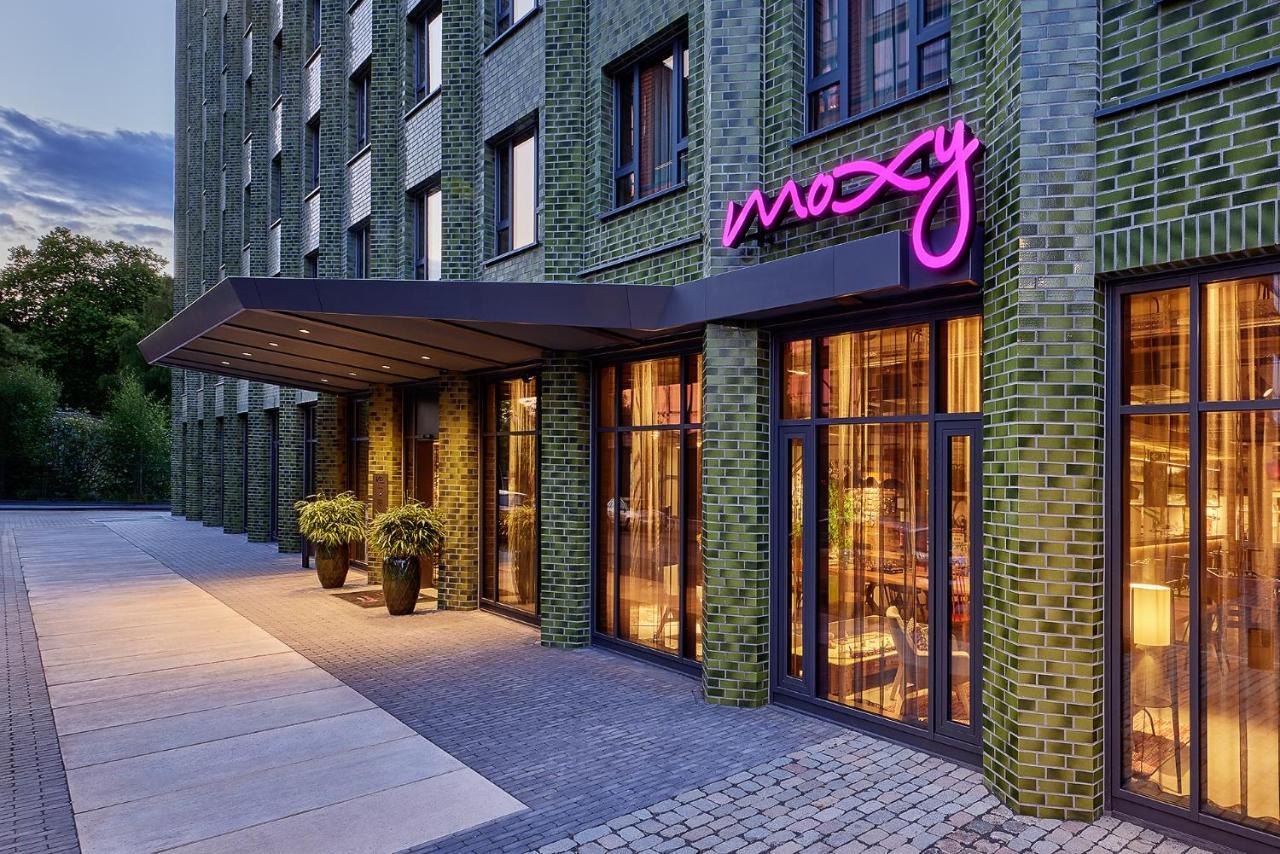 Отель Moxy Cologne Muelheim Экстерьер фото
